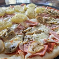 Wangborn Pizza