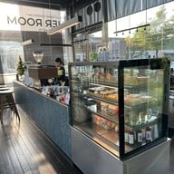 Her Room Specialty Coffee สุขุมวิท 107 แบริ่ง 26