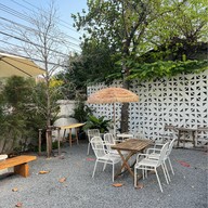 ธาม Thyme Cafe & Restaurant นวมินทร์ 90