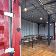 บรรยากาศ THE KEY CAFE AND BISTRO