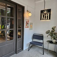 หน้าร้าน Kefi coffee and space สี่พระยา