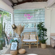 ธาม Thyme Cafe & Restaurant นวมินทร์ 90