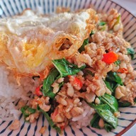 เมนูของร้าน คุณนายกากหมู