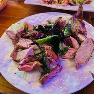 ศาลาจำปางัวปิ่น ปากเซ