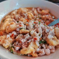 เมนูของร้าน คุณนายกากหมู