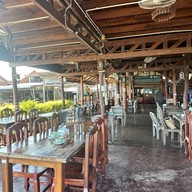 Shine-Talay Restaurant