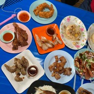 ยำริมบ่อ