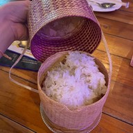 ศาลาจำปางัวปิ่น ปากเซ