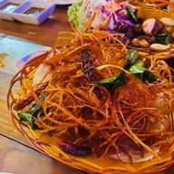 ศาลาจำปางัวปิ่น ปากเซ