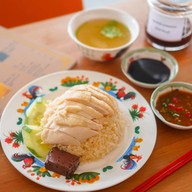 เมนูของร้าน เอ้ก อี เอ้ก ข้าวมันไก่ตอน