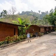 ชีวะโกวิว Chivago View Hotel & Restaurant