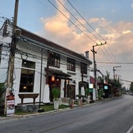 Tengoku De Cuisine ท่าศาลา หน้าโรงแรมดาราเทวี