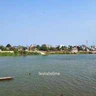 บรรยากาศ THE BOX HOUSE ริมน้ำแม่กลอง