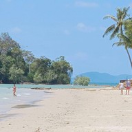 Andalay Beach Bar & Cafe