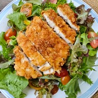 หมี่คลุกยายชูใจ สลัดอกไก่ย่าง-บ้านพลังธรรมชาติ ลพบุรี