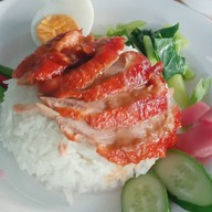 ก๋วยเตี๋ยวเนื้อตุ๋น นินุช&บังวาน ซอยสยาม - ลับแล