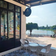 The river house by chada