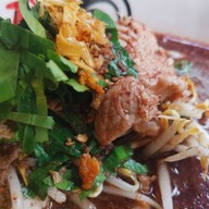 ร้านก๋วยเตี๋ยวเรือพระนคร ซอยกำนันแม้น 10