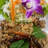 ยำแหลกปลาแดกเลิศ คลองสามวา