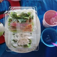 เมนูของร้าน แอ๊ด ก๋วยเตี๋ยวเป็ด กะเพราเป็ด