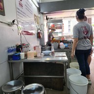 บรรยากาศ ก๋วยเตี๋ยวเนื้อวัว รสชั้นเยี่ยม ประตูน้ำ/สาขา4(ไม่อนุญาติยกเลิกออเดอร์)