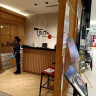 หน้าร้าน Tsuta Japanese Soba Noodle Michelin Starred Ramen ซึตะ ราเมง Central World