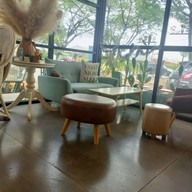 Reef Cafe' no.9 ร้านกาแฟ & เค้กอร่อย รีฟ คาเฟ่ นัมเบอร์ไนน์