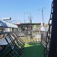 The Mae Klong Cafe and Restaurant (เดอะ แม่กลอง) -