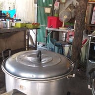 ร้านเต้าหู้ดำ แม่เล็ก