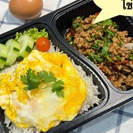 The box ครัวหลังบ้าน