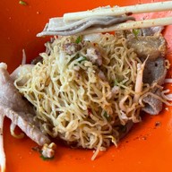 เตี๋ยวหมูต้มยำโคตรอร่อย