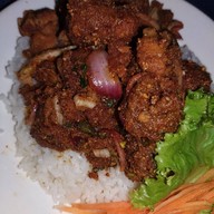 เมนูของร้าน คุณญาข้าวยำไก่แซ่บ