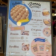 Bonnie Cafe & Bakery จอมพล (Chom Phon)