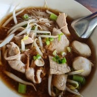 เมนูของร้าน เตี๋ยวบ้านสวน ซอยวัดทับทิมแดง ปทุมธานี