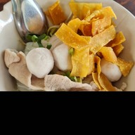 เมนูของร้าน เตี๋ยวบ้านสวน ซอยวัดทับทิมแดง ปทุมธานี