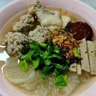 กระเพาะปลาน้ำแดงเยาวราช ก๋วยจั๊บญวน By นายสกล