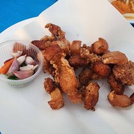 เมนูของร้าน ลาบลุงรวม  เพชรบูรณ์