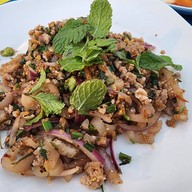 เมนูของร้าน ลาบลุงรวม  เพชรบูรณ์