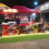 บรรยากาศ กะเพราซาวห้า สาขาหนองปลิง, นครสวรรค์