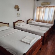 Douang Deuane Hotel