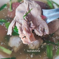 เมนูของร้าน เจ๊แต เกาเหลาเลือดหมู