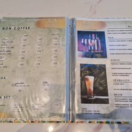 Celapot cafe x gallary