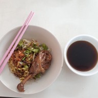 เมนูของร้าน ก๋วยเตี๋ยวเป็ดตุ๋นยาจีน ถ.นครนอก-เจ้าเก่า