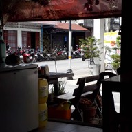 บรรยากาศ ก๋วยเตี๋ยวเป็ดตุ๋นยาจีน ถ.นครนอก-เจ้าเก่า