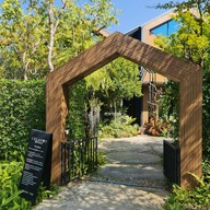 Celapot cafe x gallary