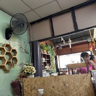 Khunkae’s Juice Bar