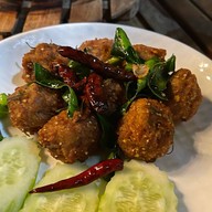 ช ช้าง ร้านอาหารและคาเฟ่