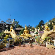 บรรยากาศ ວັດສິນໄຊຍະຣາມ Xinxayyaram