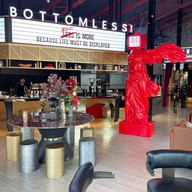 Bottomless มารูน รัชดา 32 (Maroon Ratchada 32)