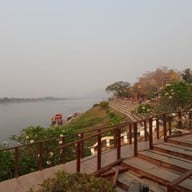 บรรยากาศ สวนเฉลิมพระเกียรติฉลองสิริราชสมบัติครบ 50 ปี